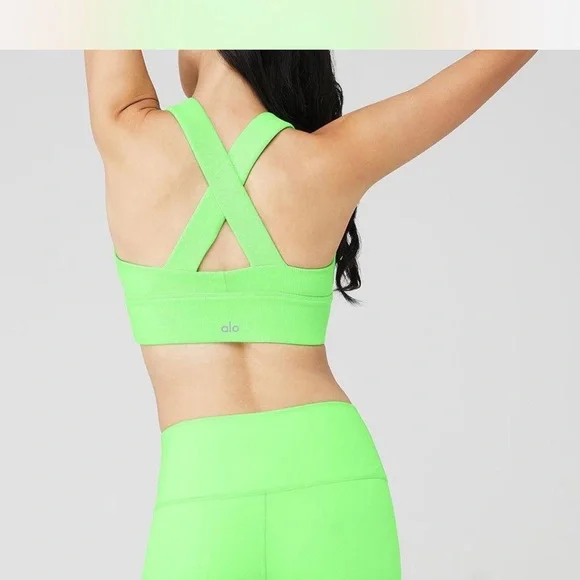 ALO Yoga Green Seamless Sports Bra - Picture 2 of 5